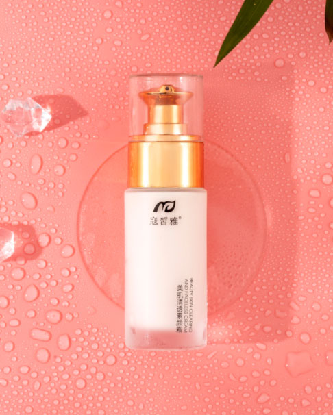 /uploads/0a51845c39c0dc5576dee0226b4d1627.png 寇皙雅素颜霜